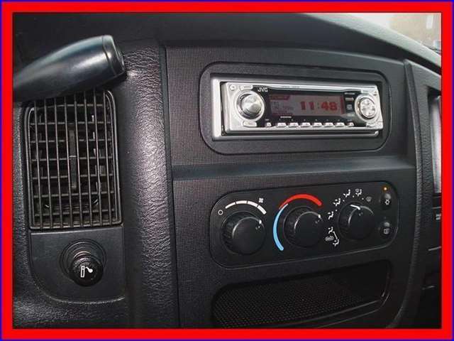 2002 Dodge Ram Pickup 1500 2dr Regular Cab ST 4WD SB